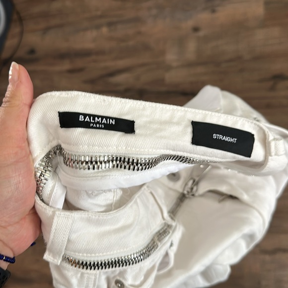 Balmain white zippered Jeans. Size 31 - Picture 7 of 11